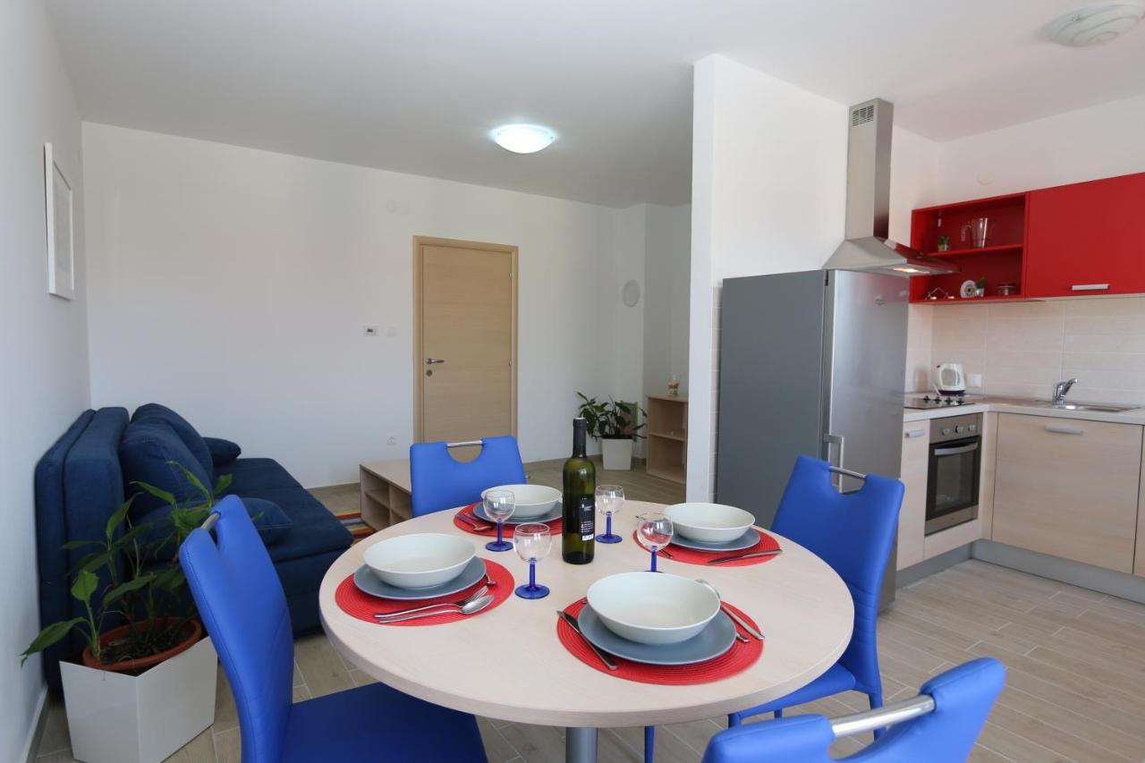 Apartments Sucic Iva I Tea Soline  Exterior photo
